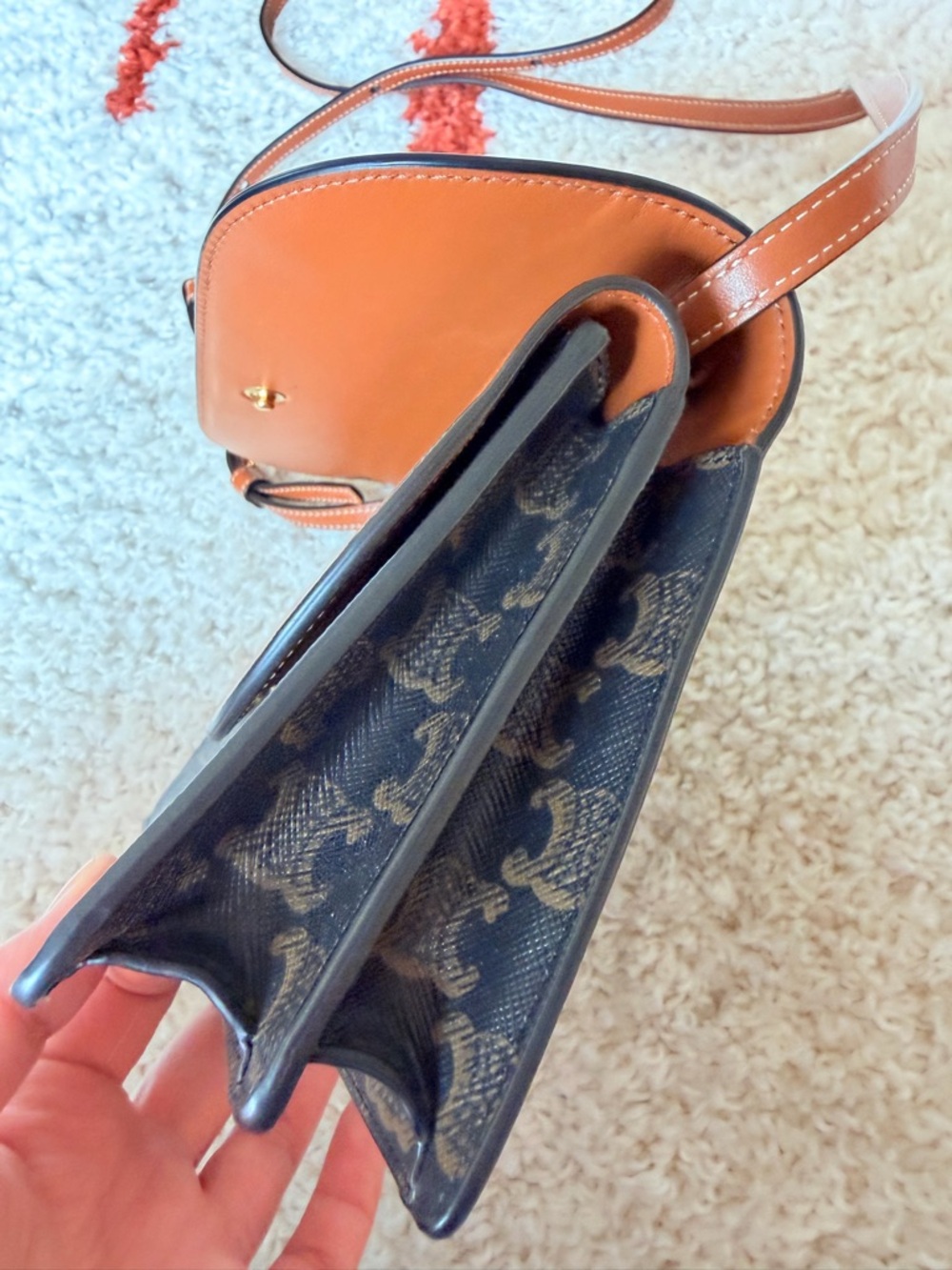 Celine Brown & Tan Triomphe wallet on Strap Bag - Picture 6 of 15
